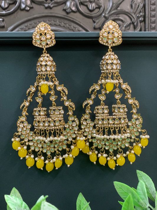 Nicole kundan fashion statement earring set gold/yellow