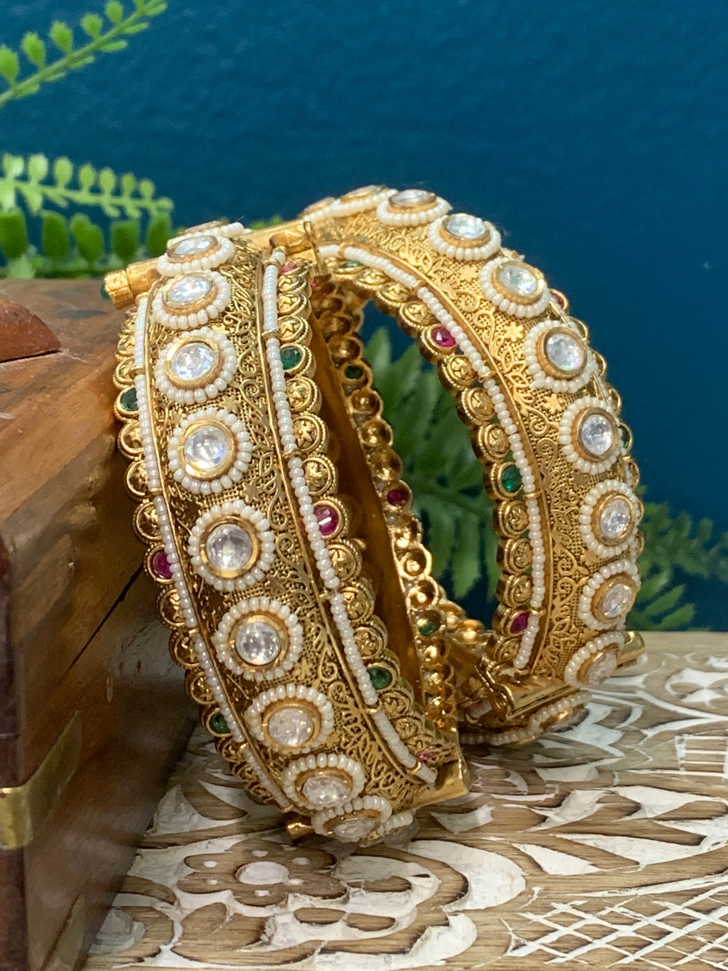 Ahana rajshani / rajwadi kundan bangle bracelets