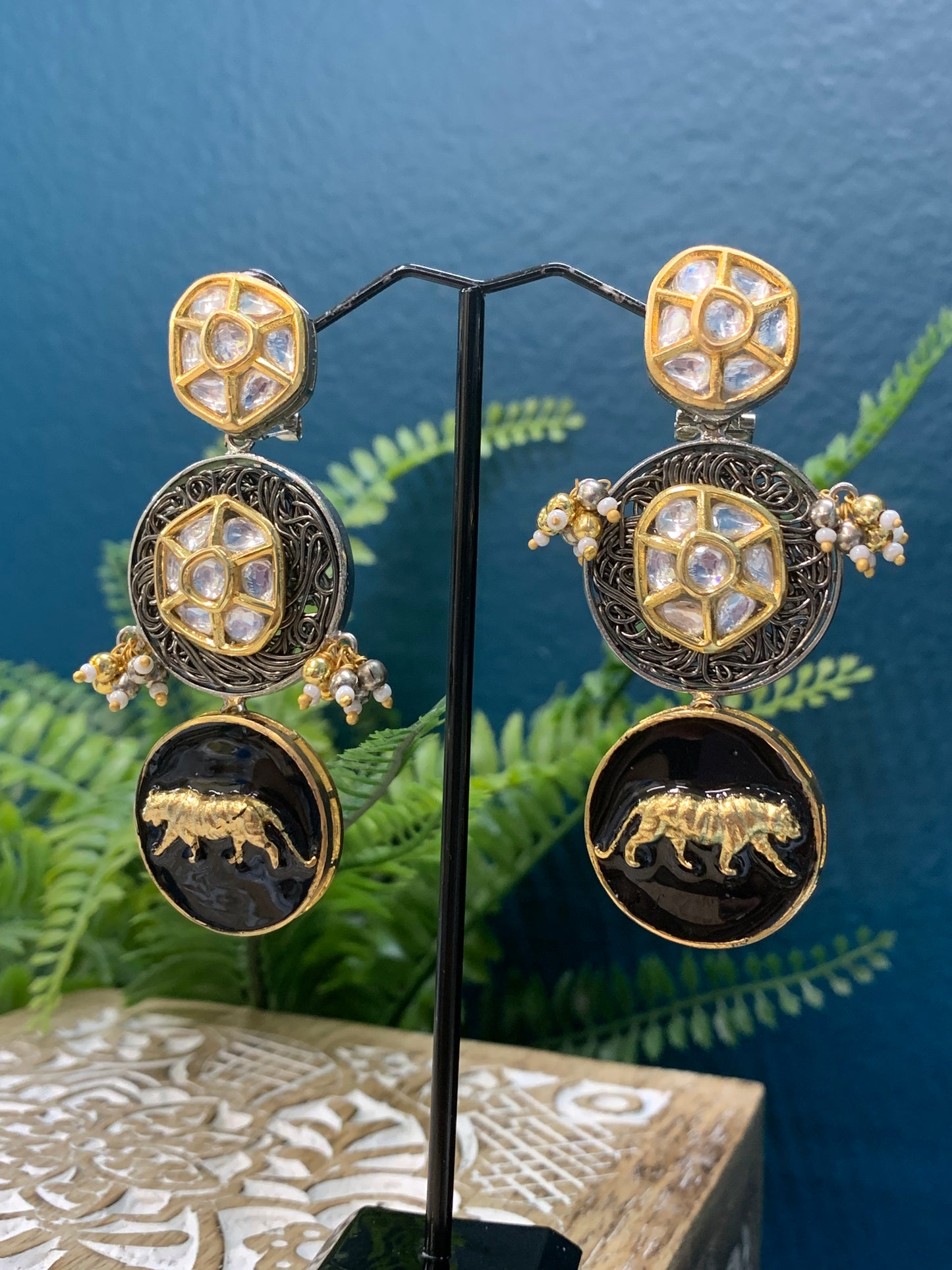 Sabyasachi inspired kundan choker necklace