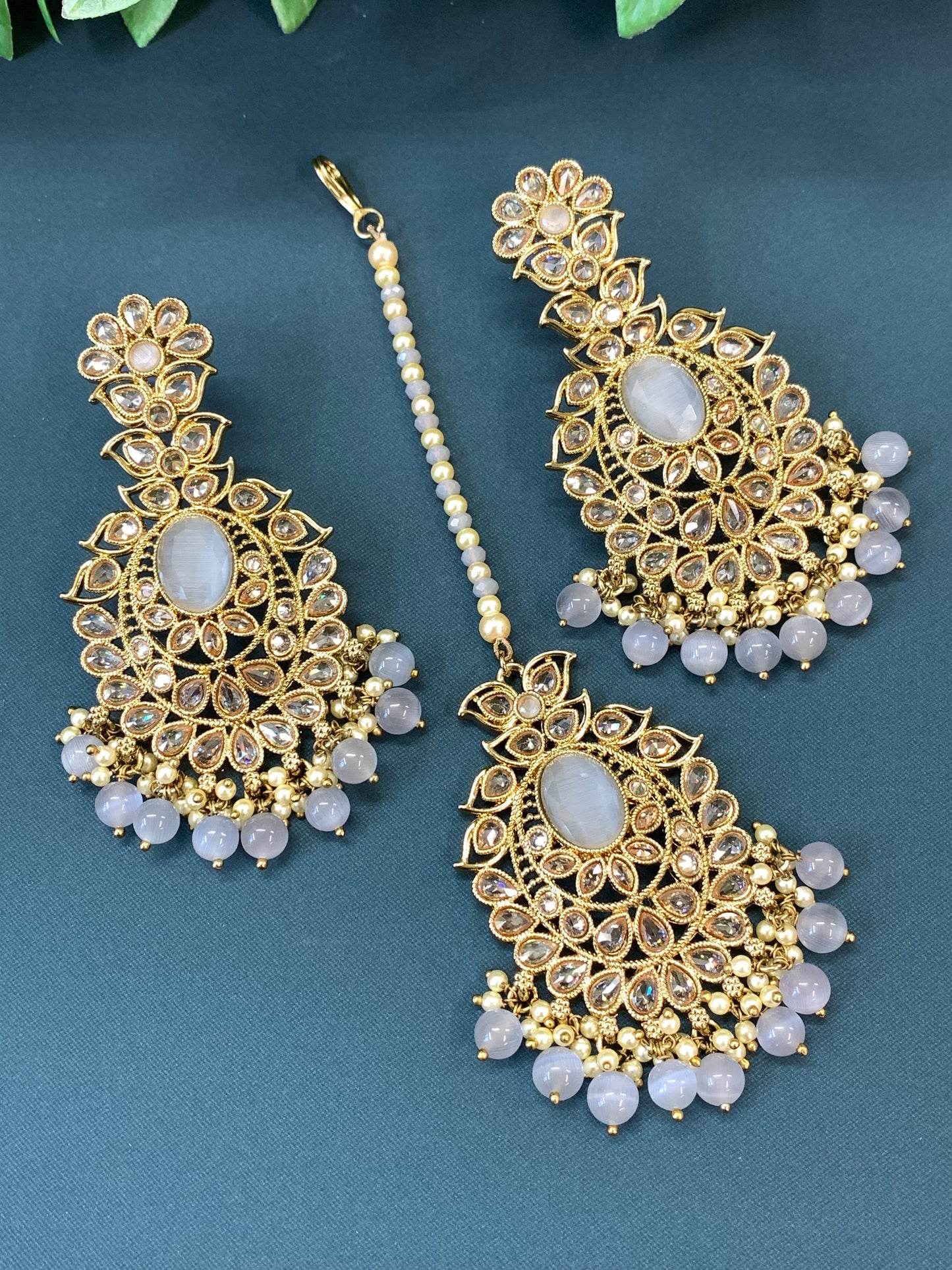 Polki tikka set Rihana in pastel grey