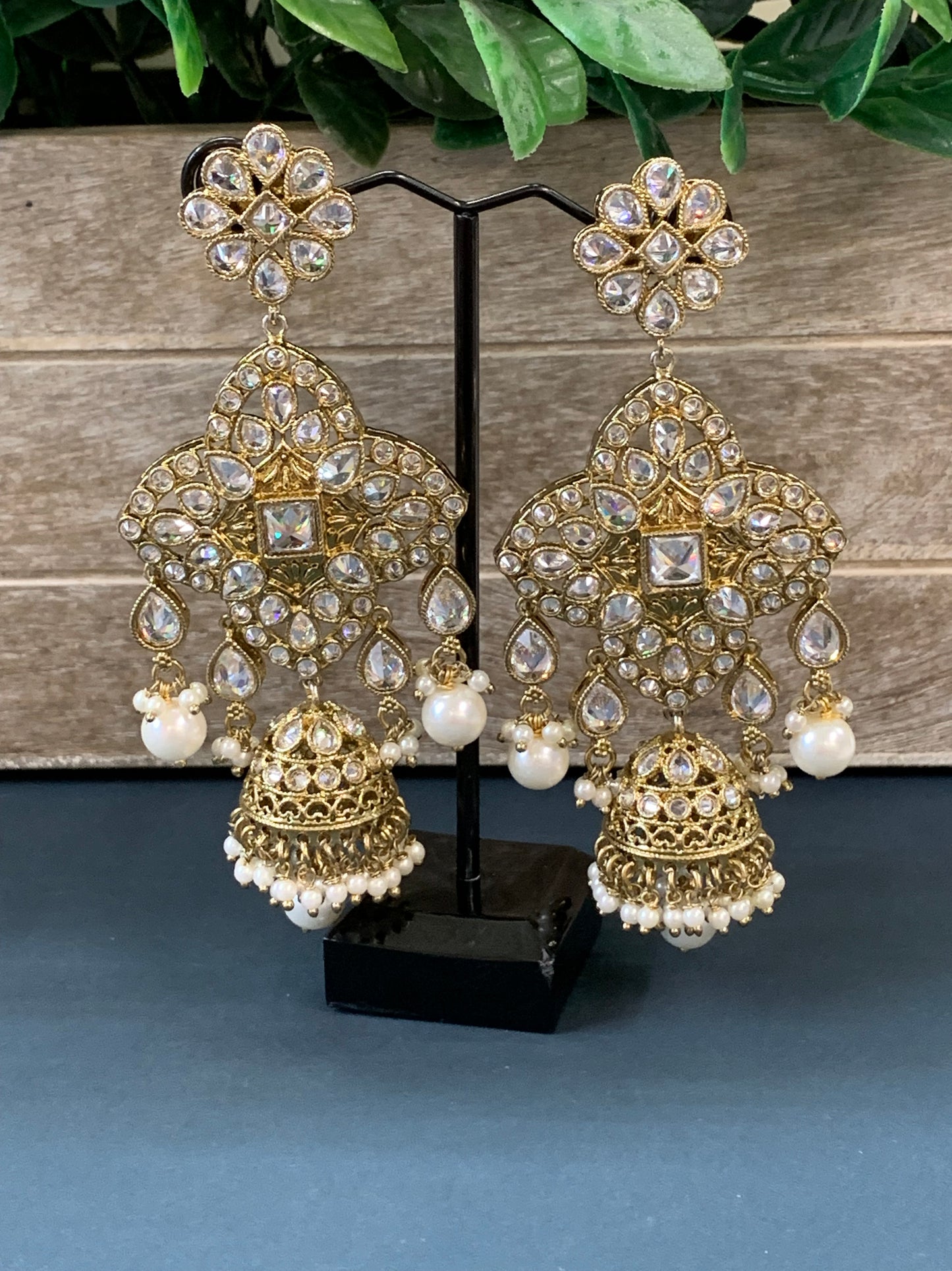 Katha polki jhumki earring antique polk/ gold / clear green