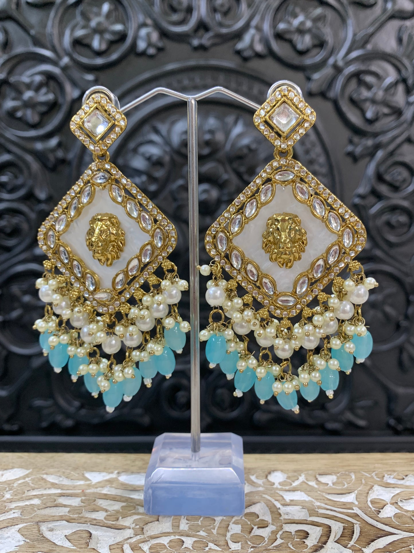 Amaya statement sabyasachi fashion earring tiger detail light blue / baby blue / pastel blue