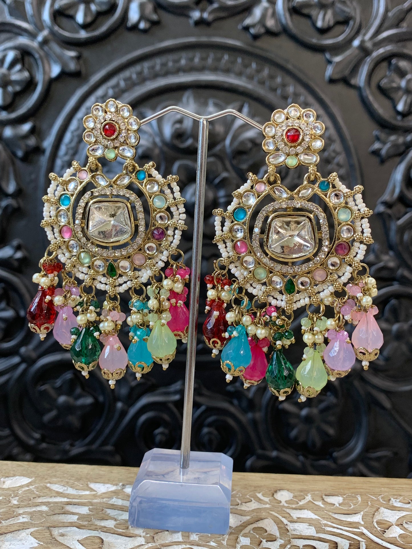 Isabella statement kundan chandbali fashion earring multi / navratan