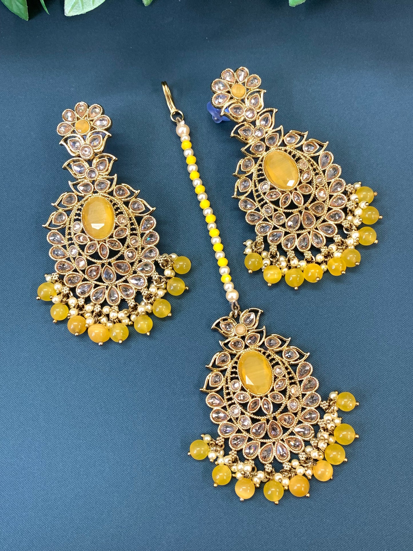 Polki tikka set Rihana in pastel yellow