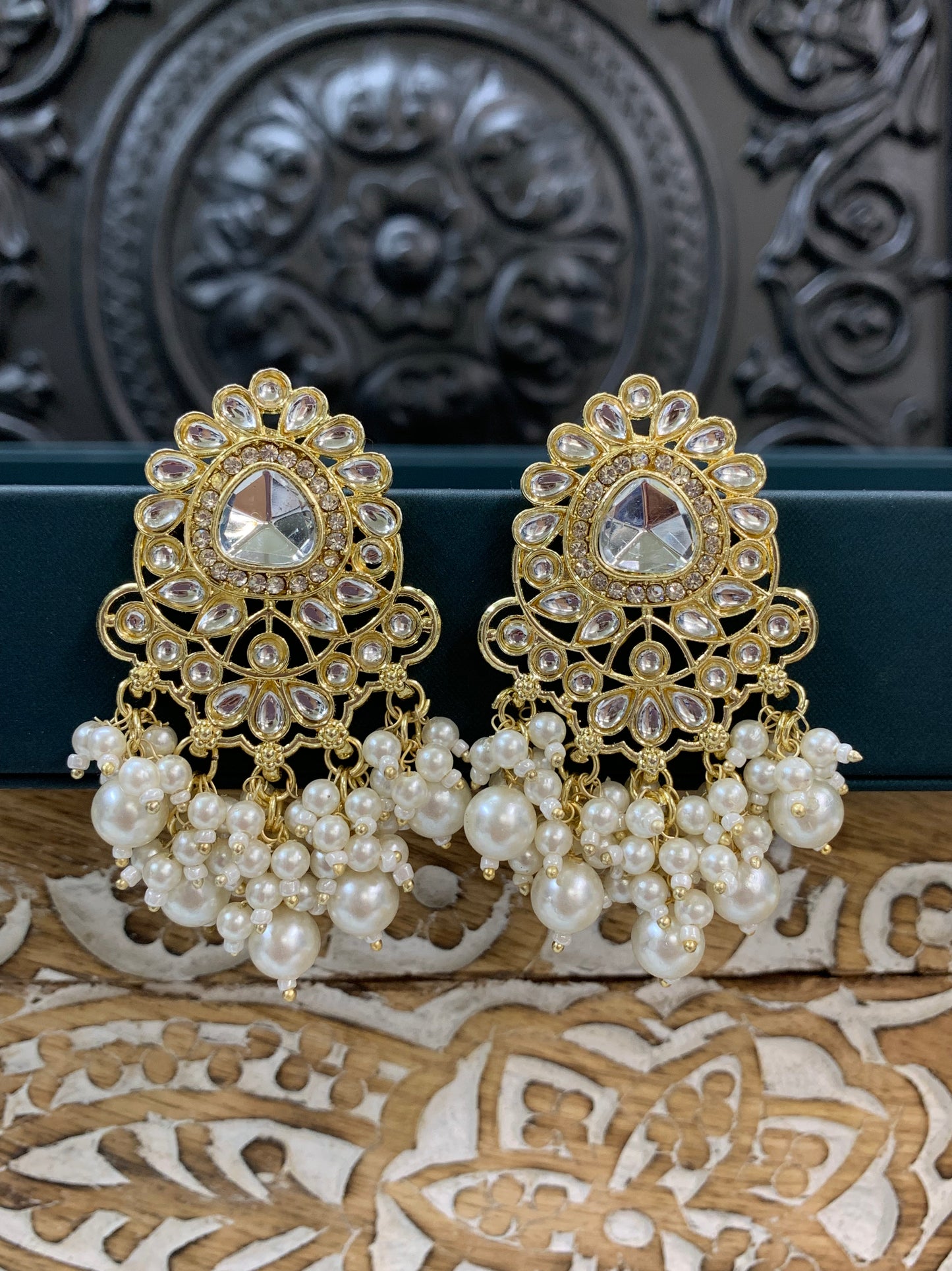 Joek gold kundan stud earring with white pearl