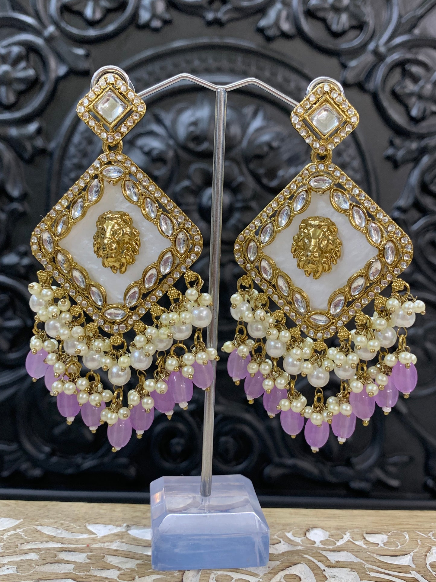 Amaya statement sabyasachi fashion earring tiger detail lavender/lilac