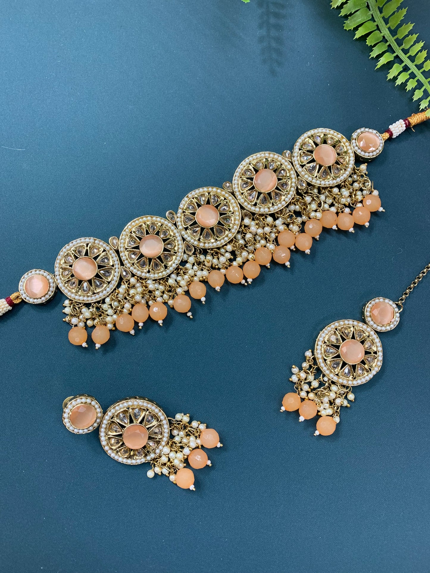 Ayesha polki choker in antique and peach