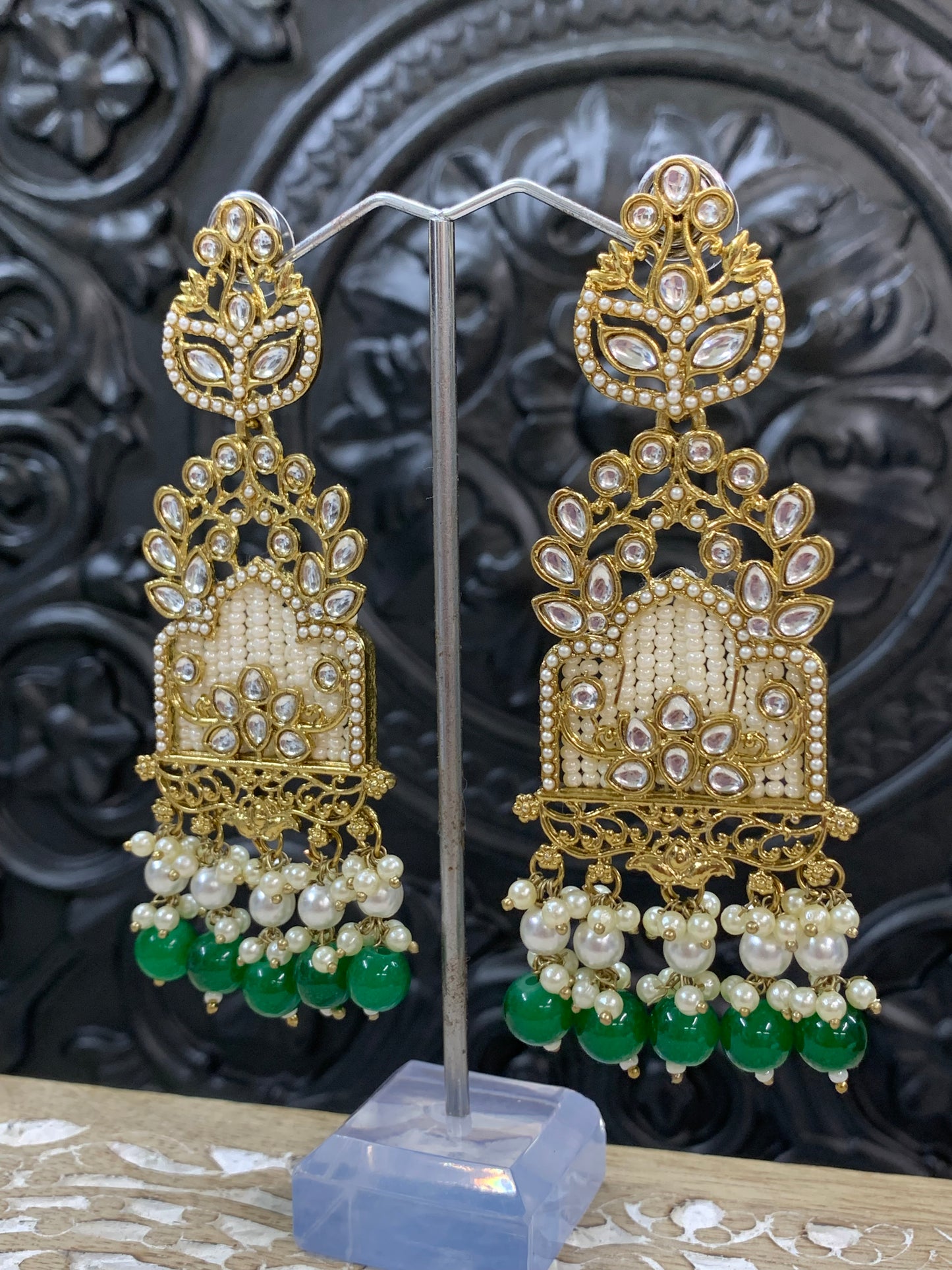 Alexa kundan statement earring white/gold/pearl/emerald green