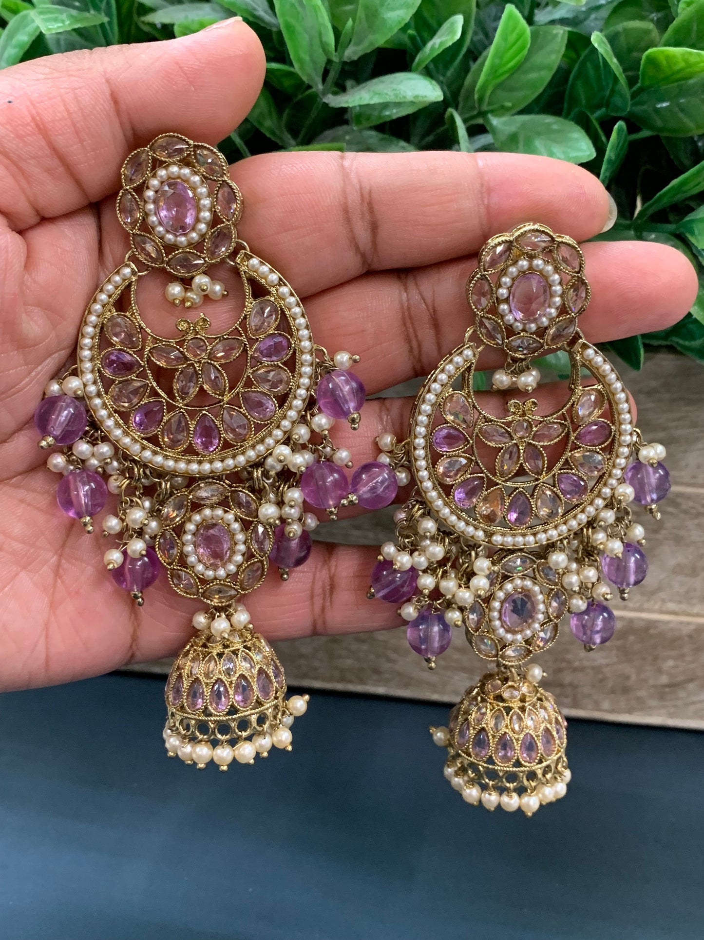 Pari polki long statement earring lavender / lilac