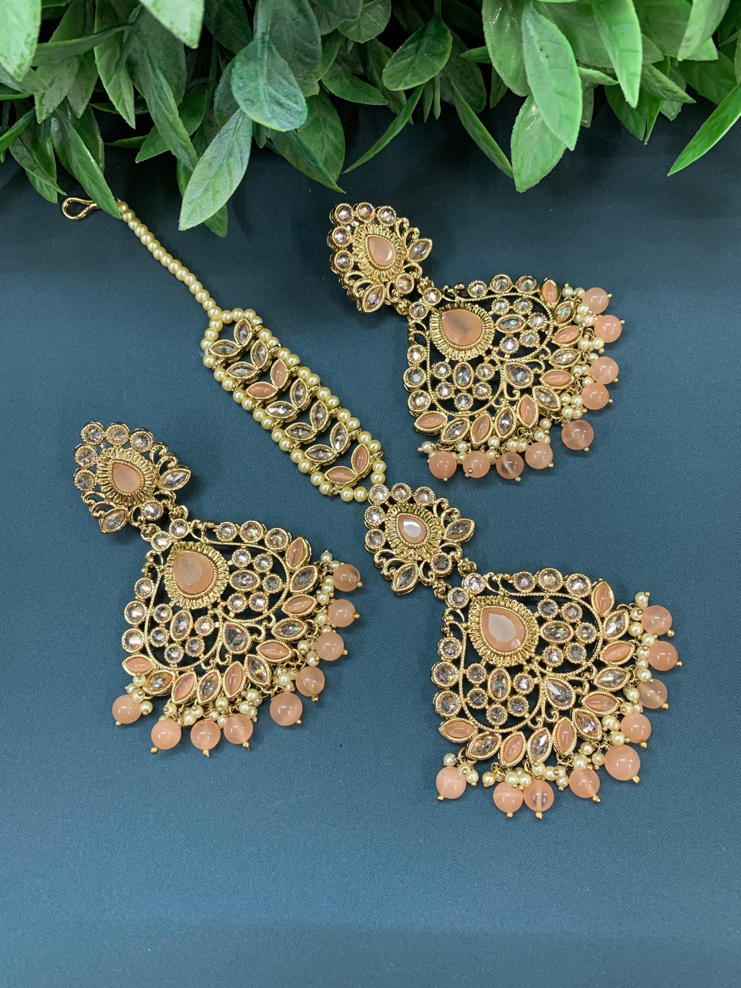 Ravina reverse polki earring tikka set with pearl and nude peach glass drop