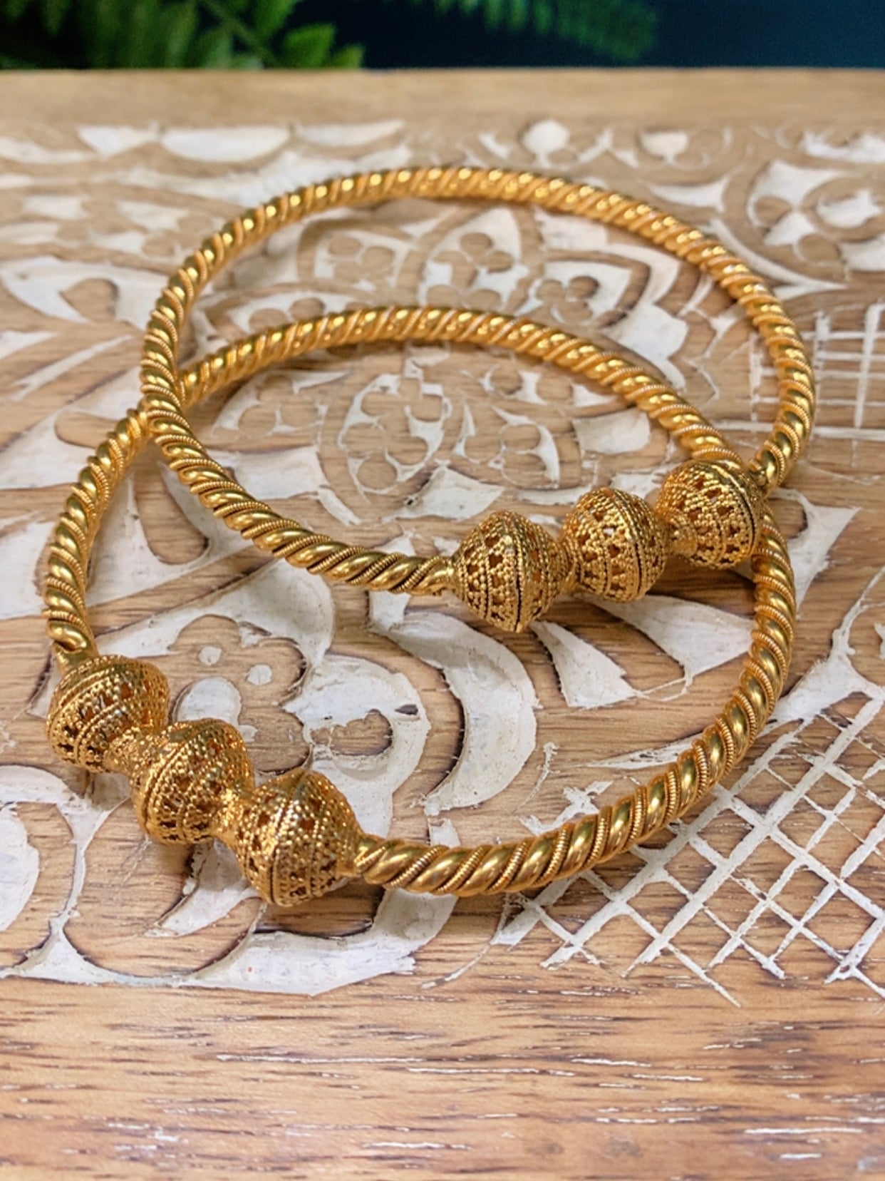 Ariyana gold plated bangle pair