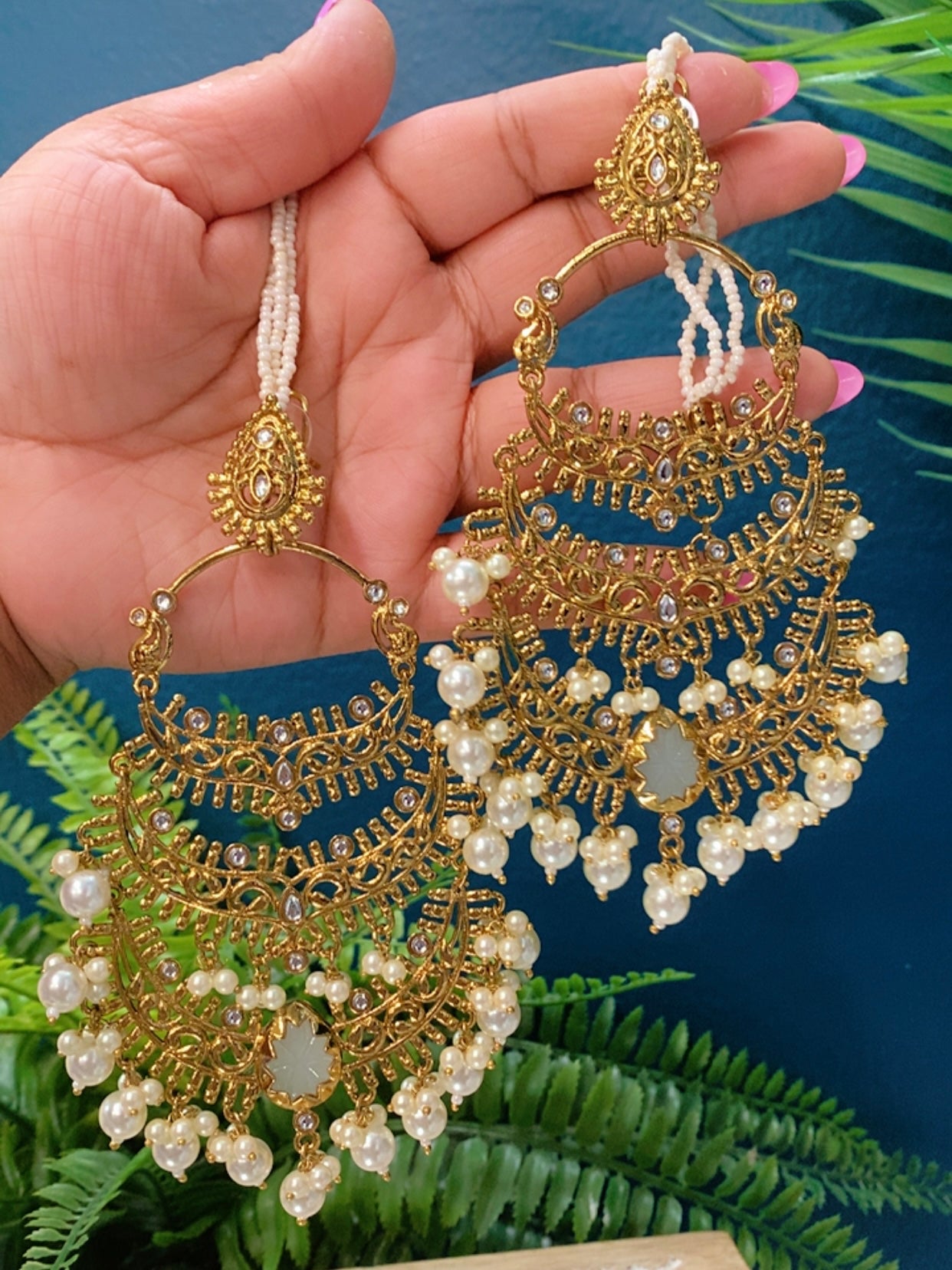 Amrapali gold plated kundan earring hellena