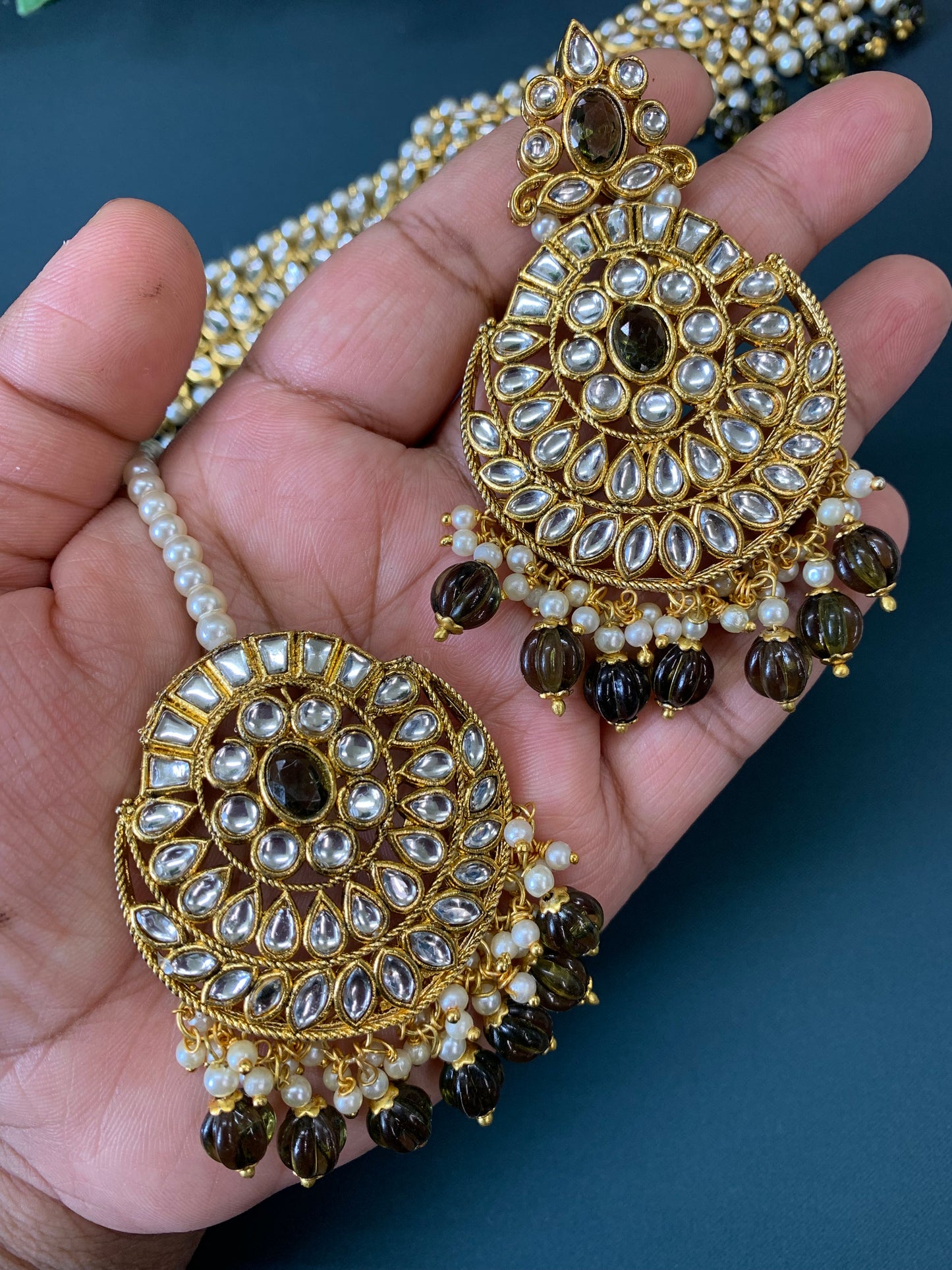 Tessa kundan choker set with matching chandbali and tikka mahendi / olive green