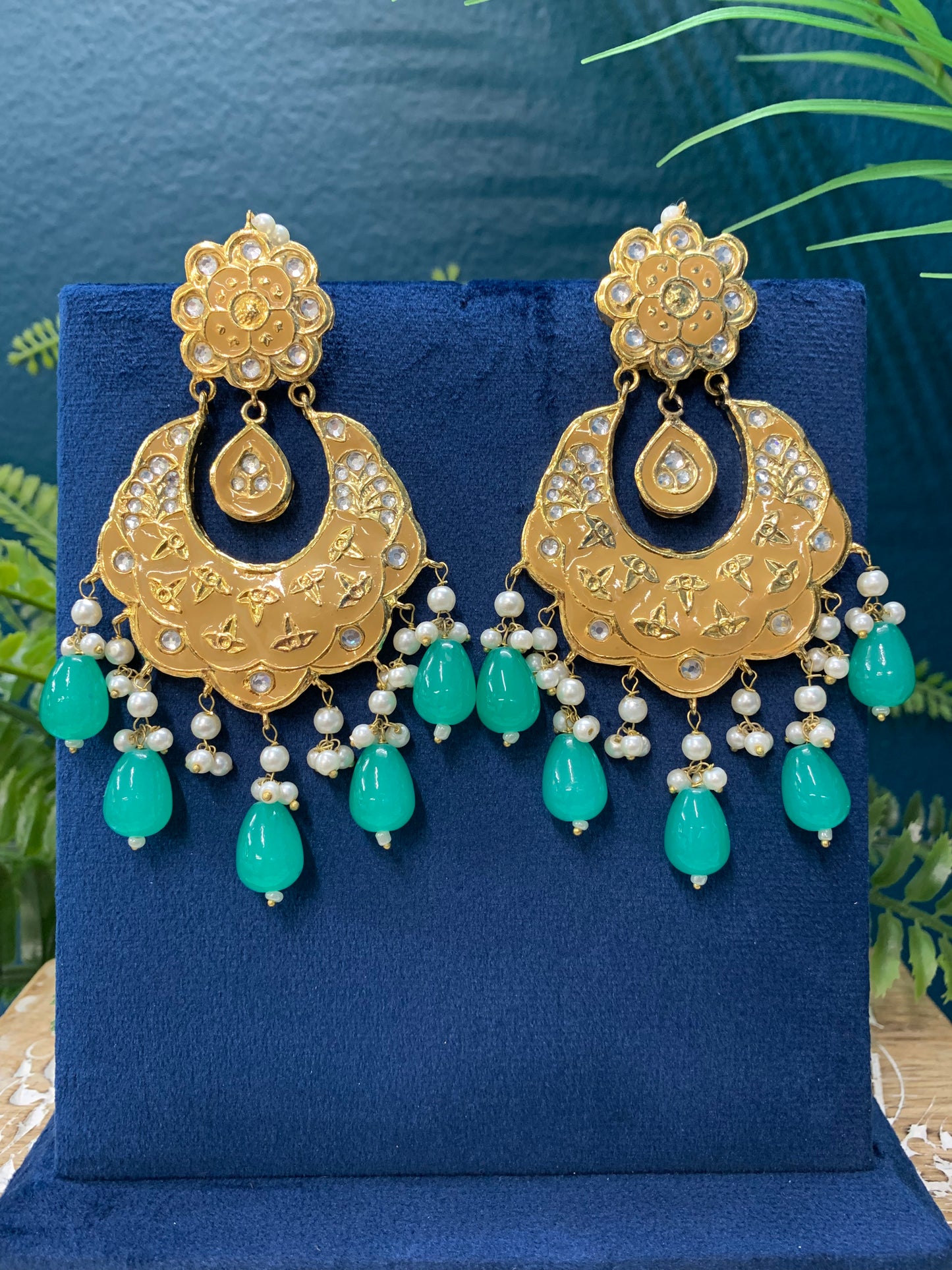 Pakistani multani /thappa kundan chandbali earring.