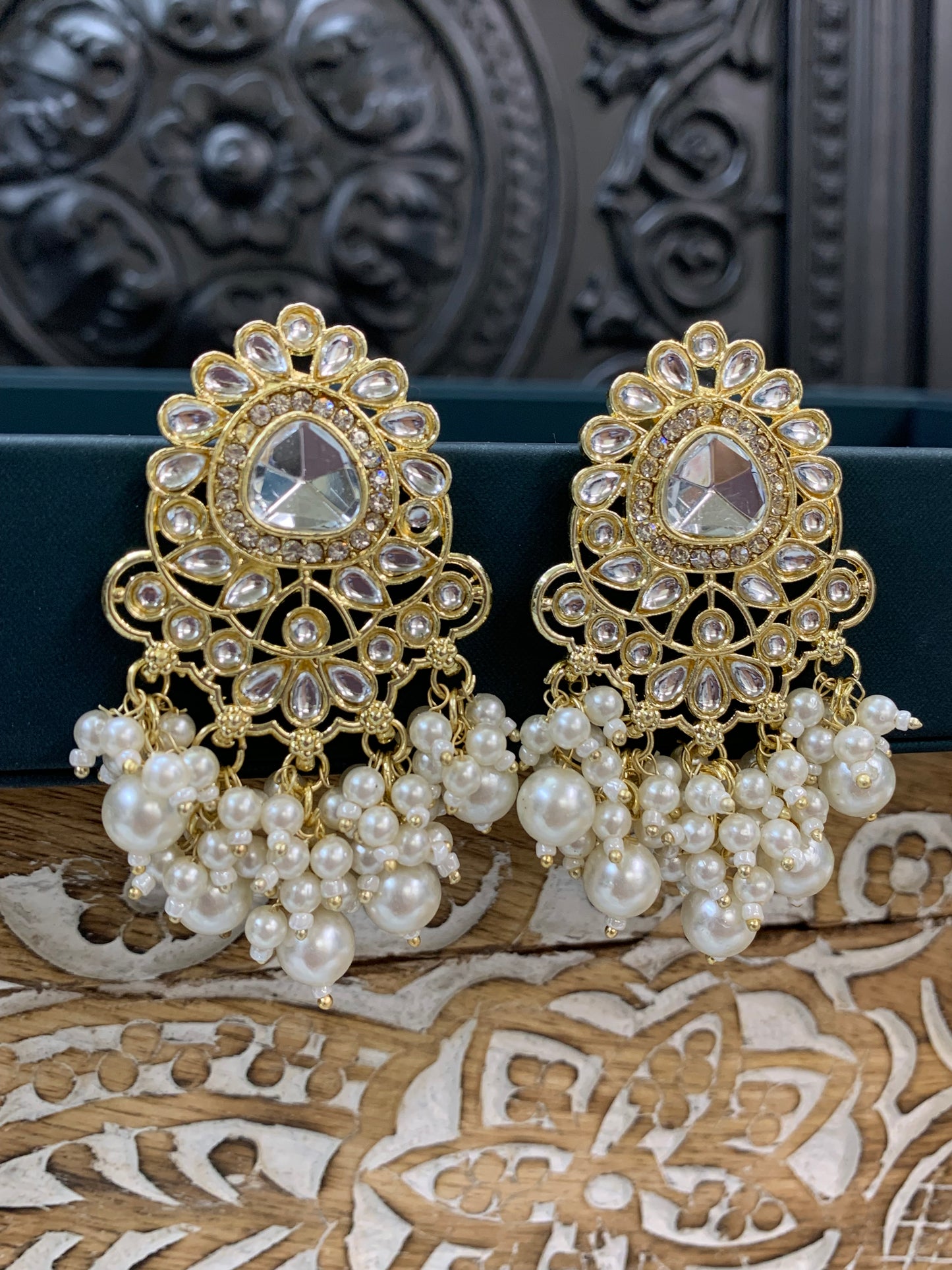 Joek gold kundan stud earring with white pearl