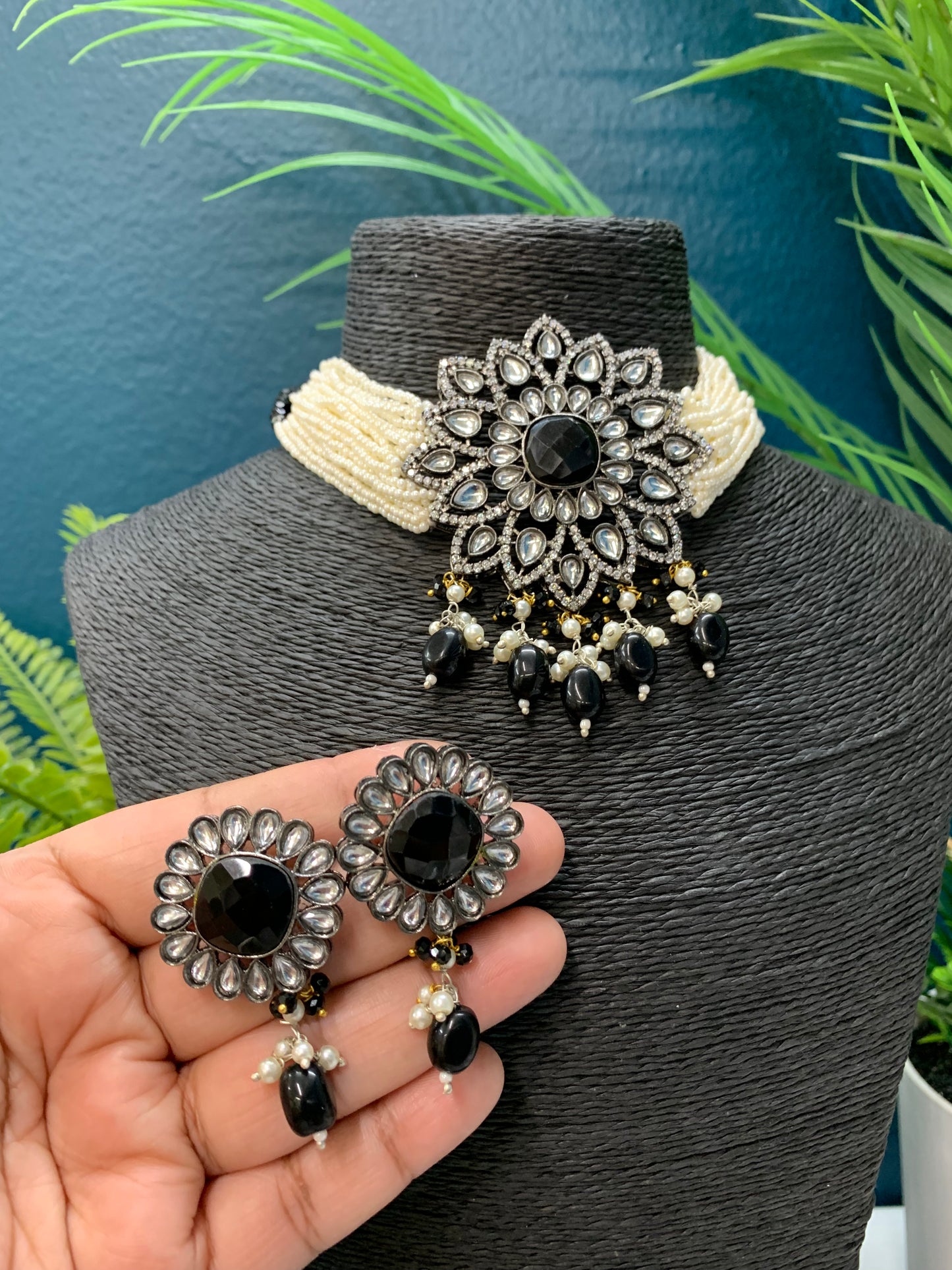 Preeto kundan choker necklace with matching studs