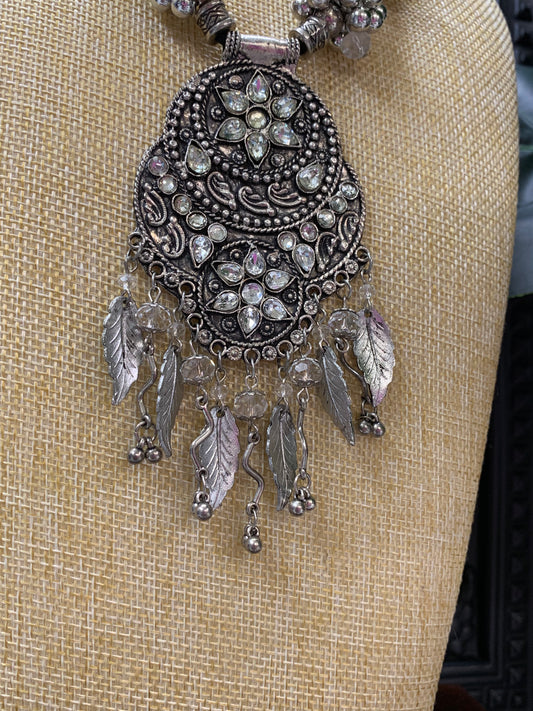 Afgani Black metal oxi with natural stone setting