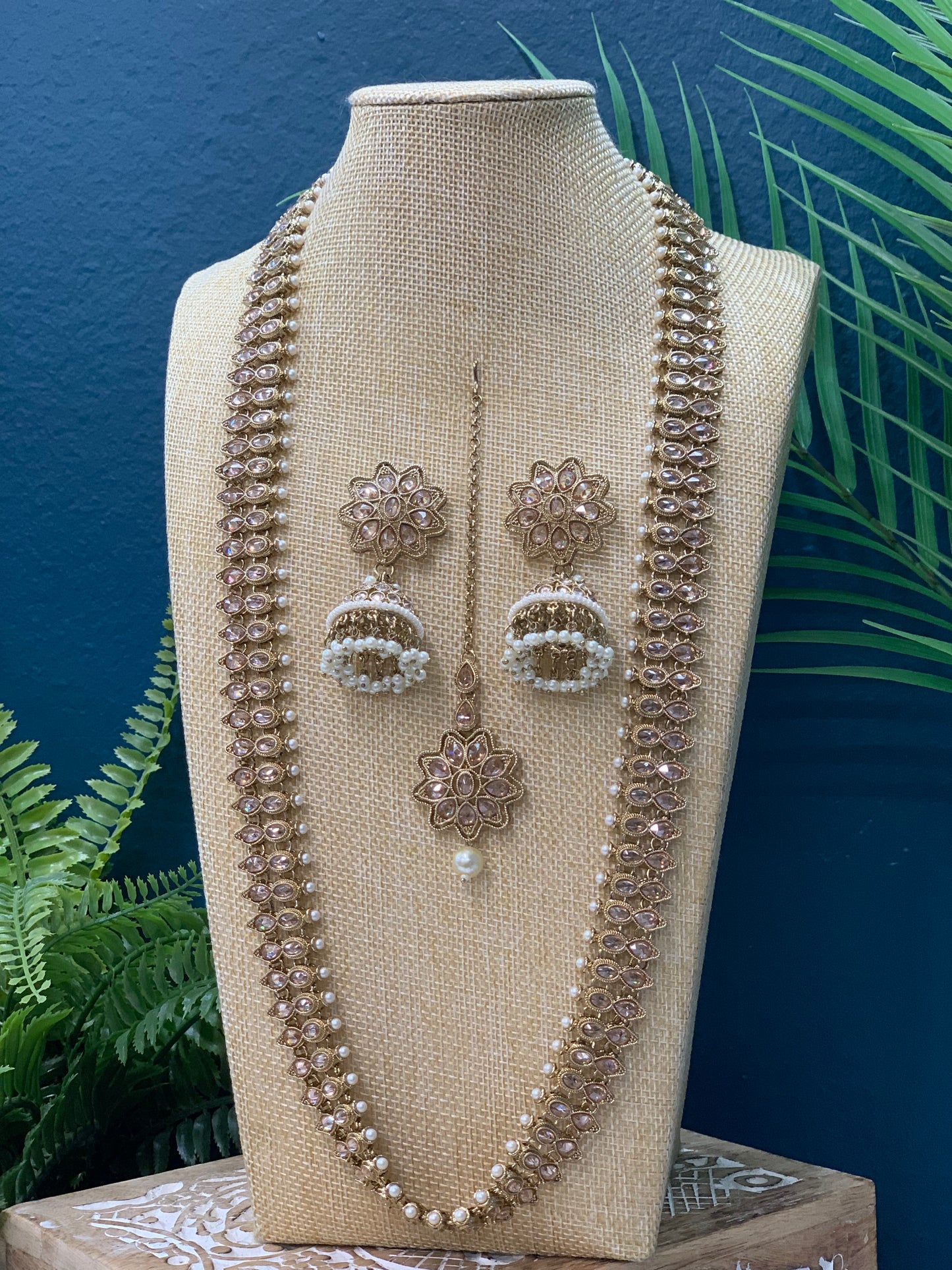 Savali polki long mala set in silver