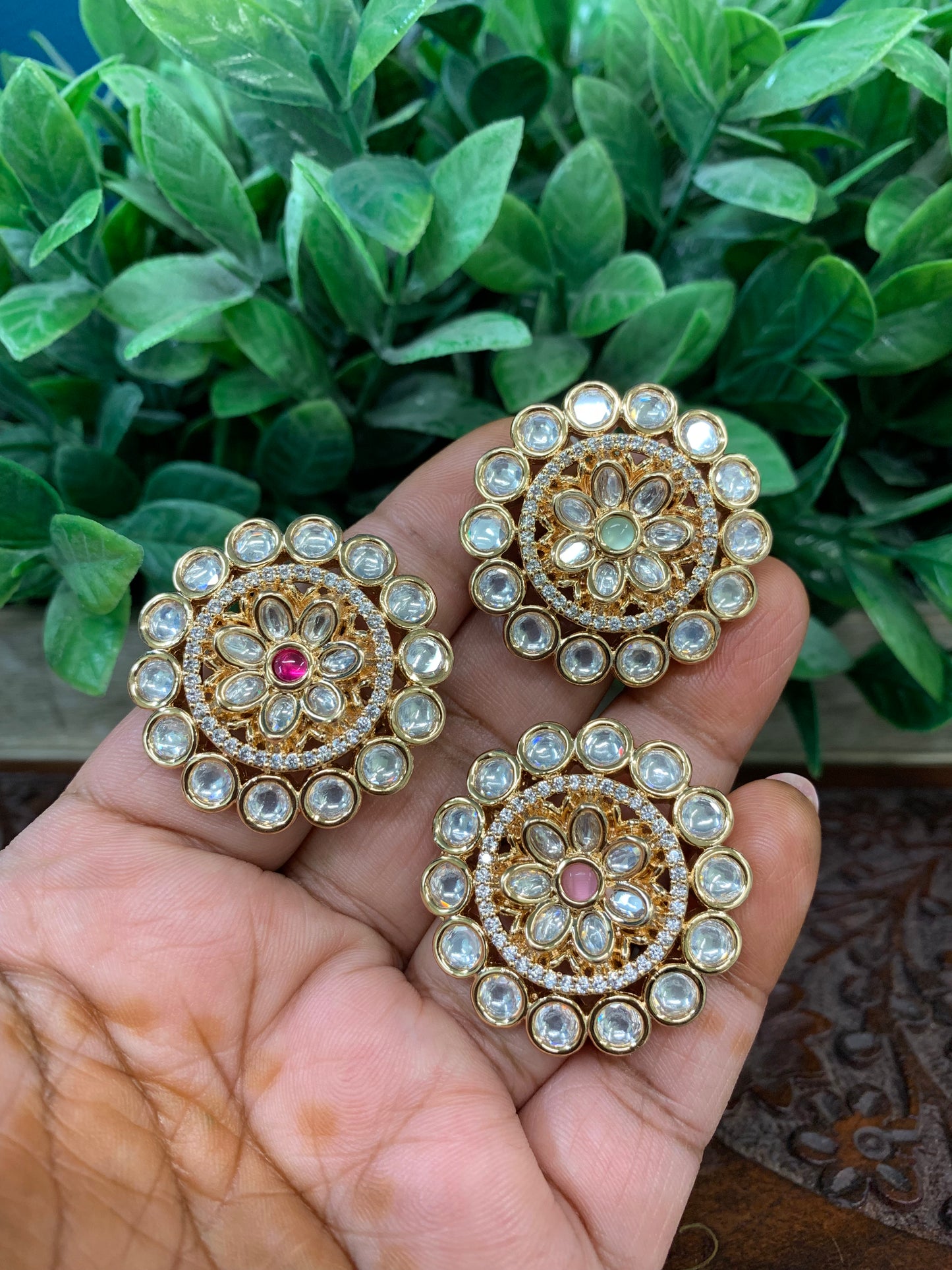 Sam tyaani kundan ring