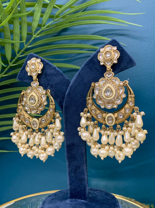 Jason Kundan chandbali earring pearly white