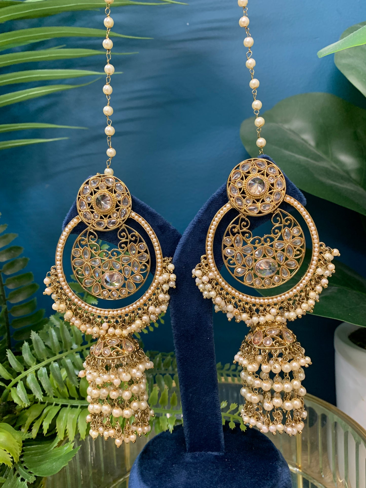 Ashley polki oversized jhumki earring with sahare