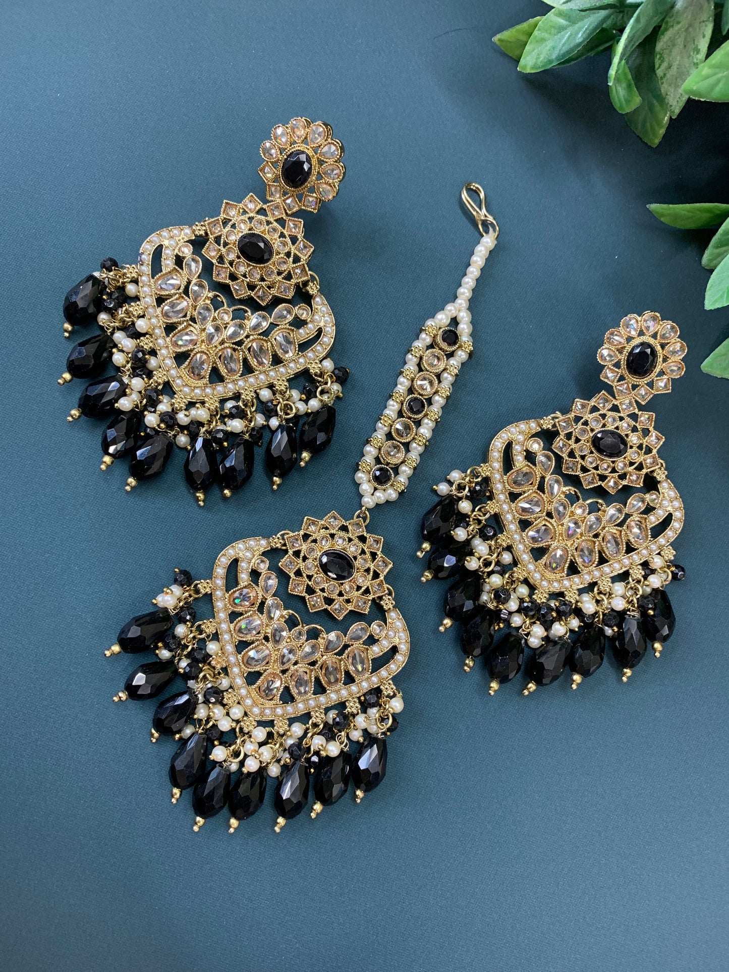 Trisha tikka set polki earring tikka black