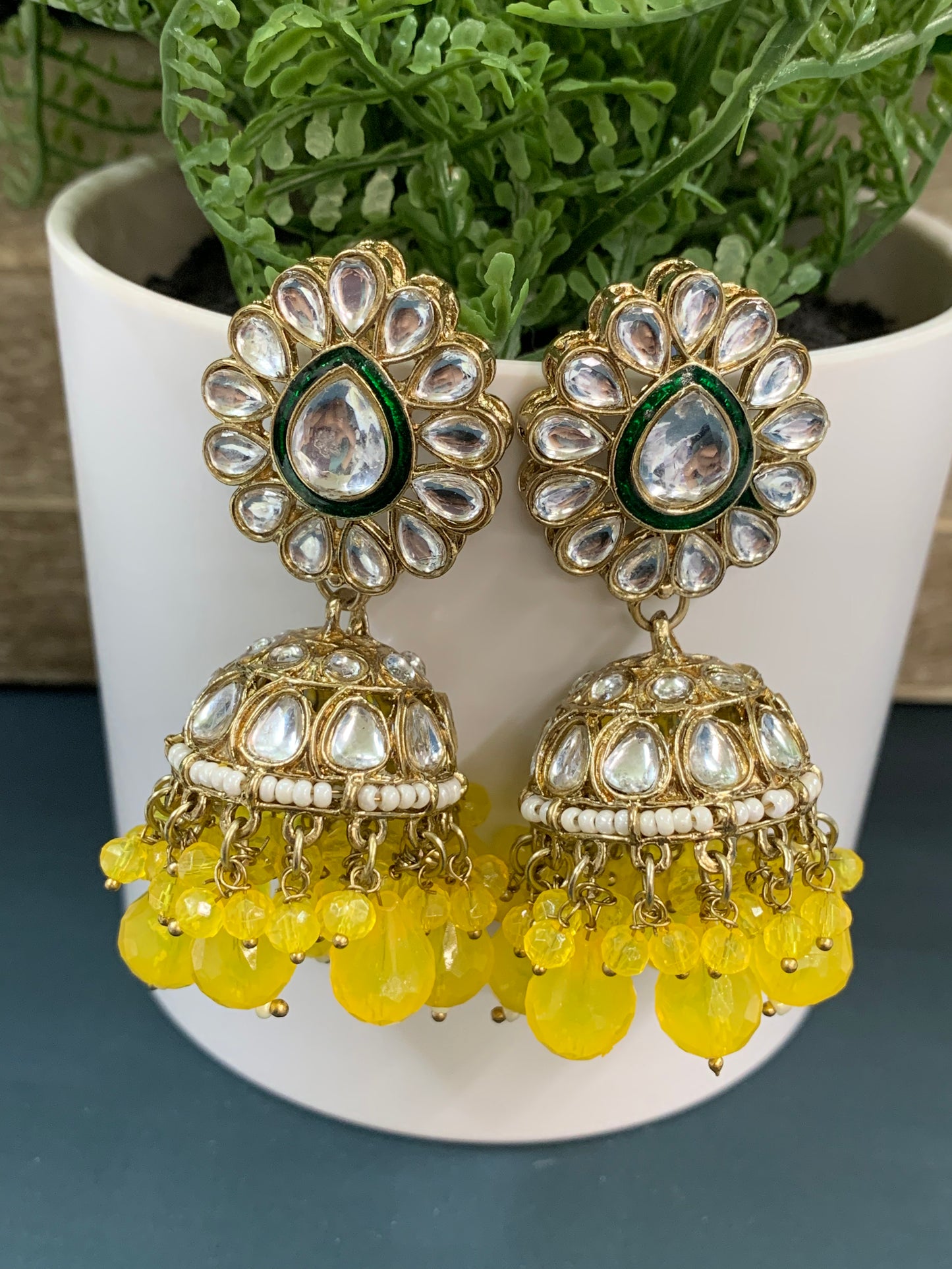 Saniya kundan jhumki/ jhumka earring pastel yellow