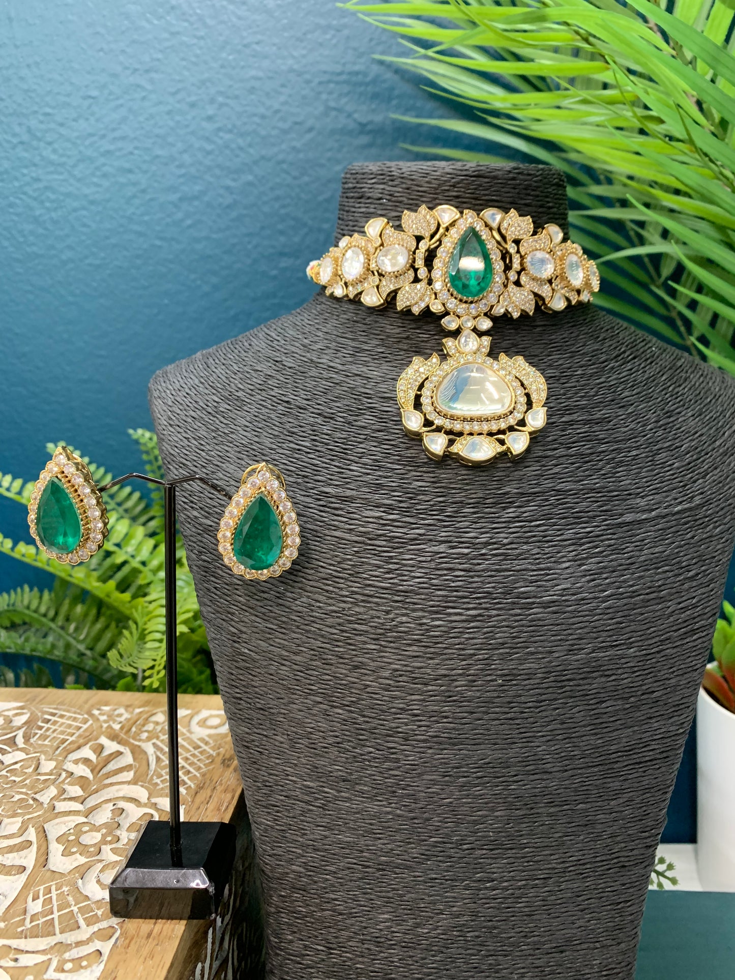 Sabyasachi Kolkata inspired moissanite kundan necklace choker set