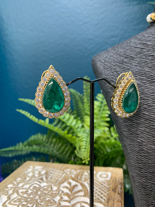 Sabyasachi Kolkata inspired moissanite kundan necklace choker set