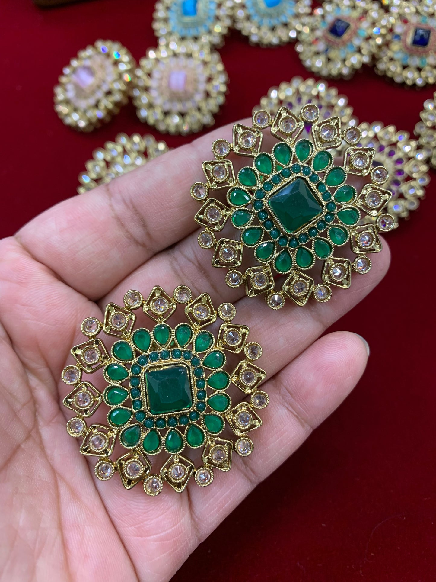 Reverse Polki stud Ahil with monalisa stone