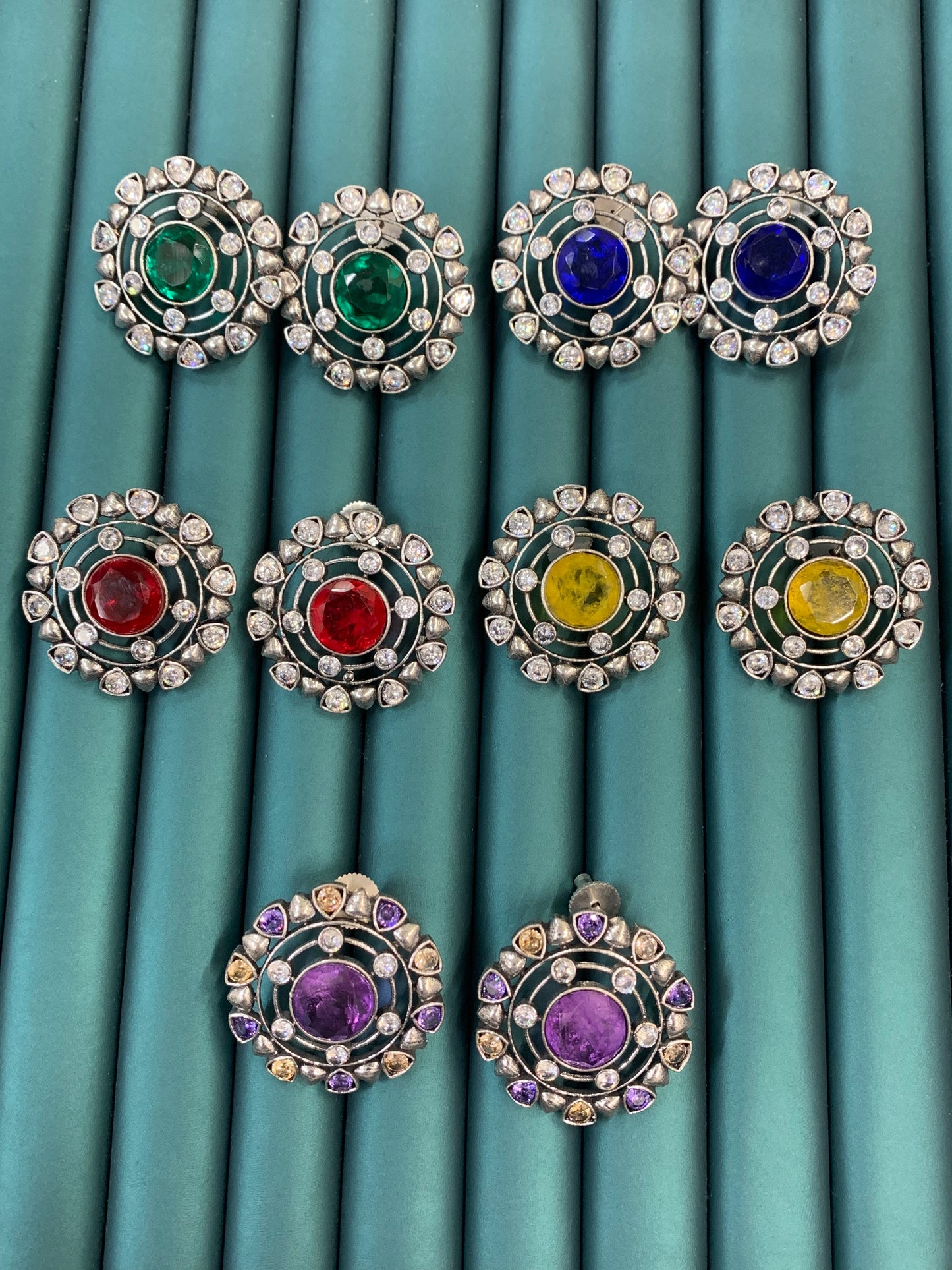 Replica oxi stud earring/tops