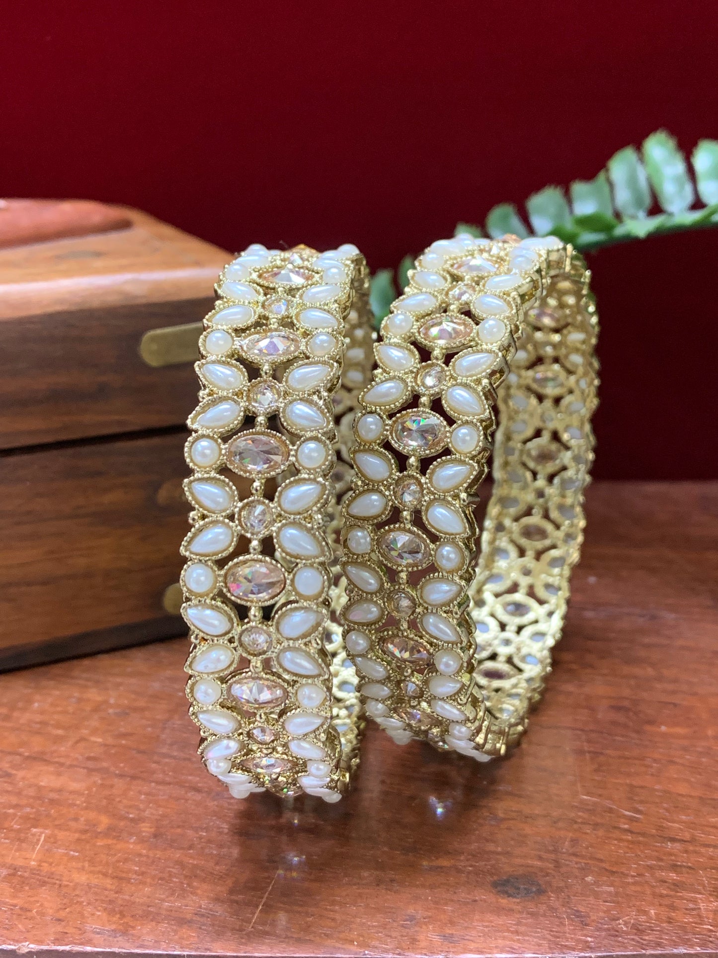 Kalinda reverse polki bangle with pearl