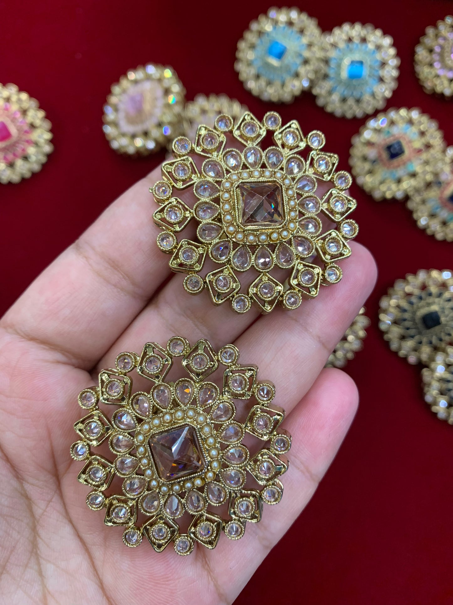 Reverse Polki stud Ahil with monalisa stone