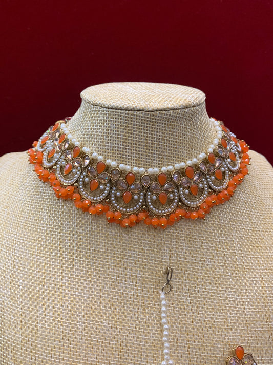 Azu polki necklace in orange