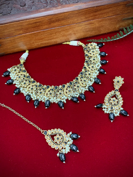 Reverse polki necklace roja in black