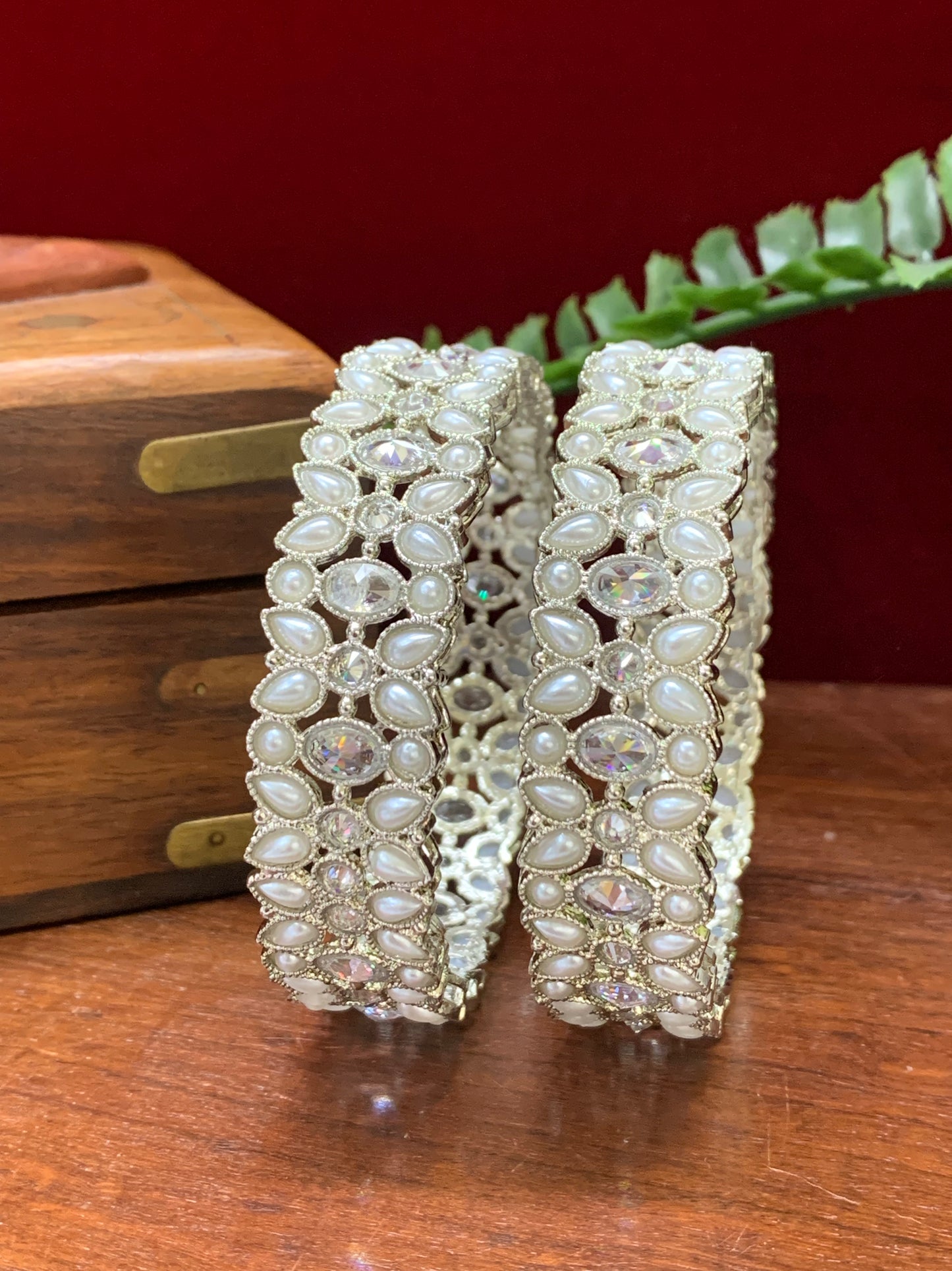 Kalinda reverse polki bangle with pearl in silver