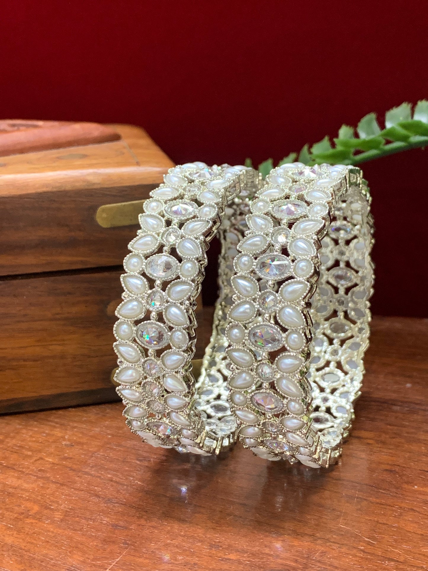 Kalinda reverse polki bangle with pearl in silver