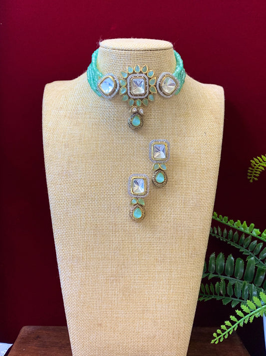 Uncut kundan choker in pistachio green