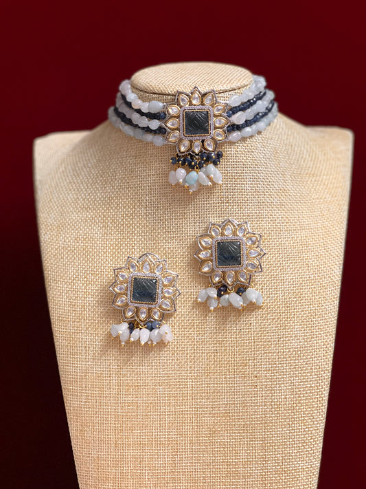 Tyanni kundan choker in blue / grey