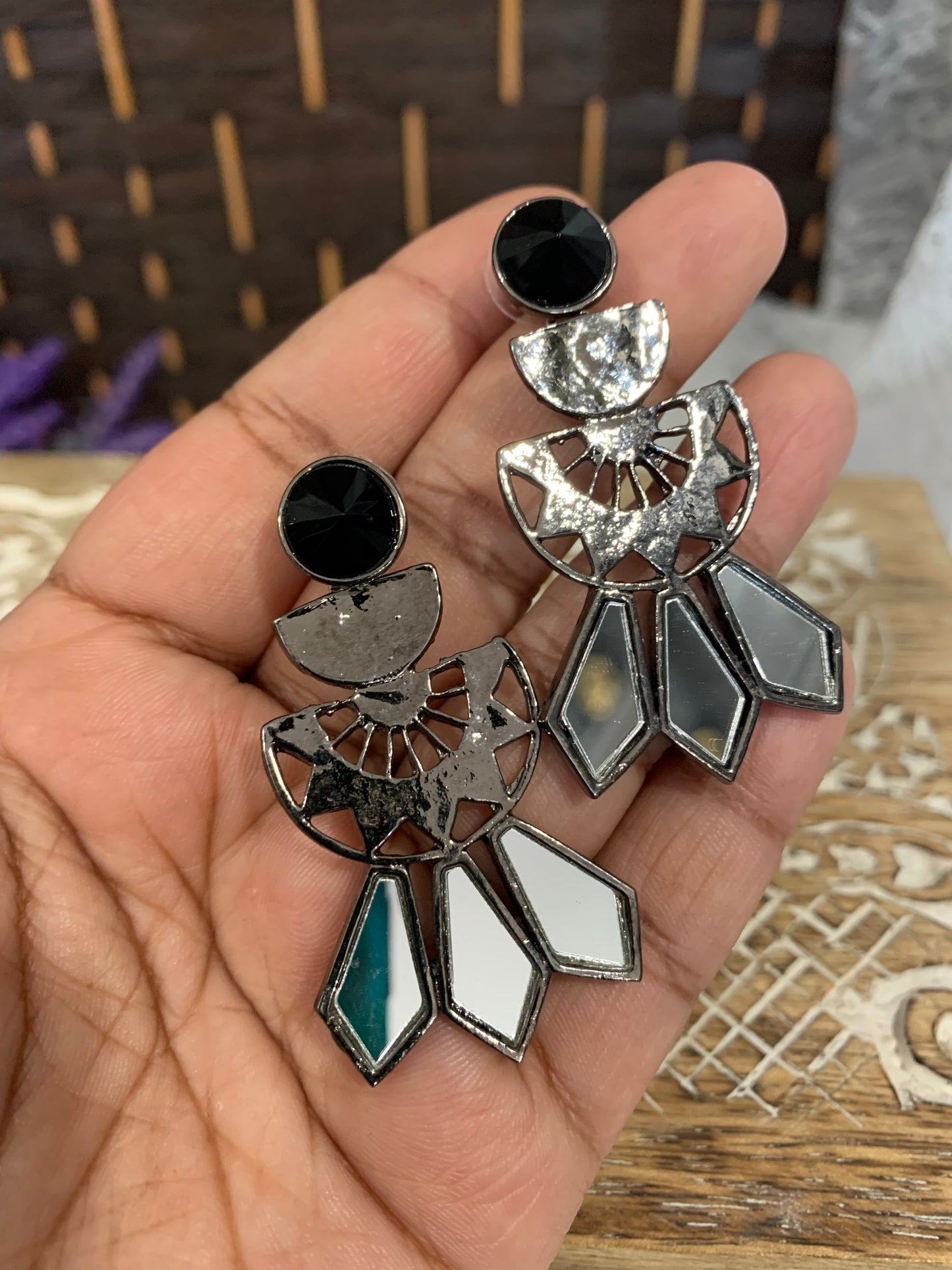 Black mirror oxi earring/Black metal