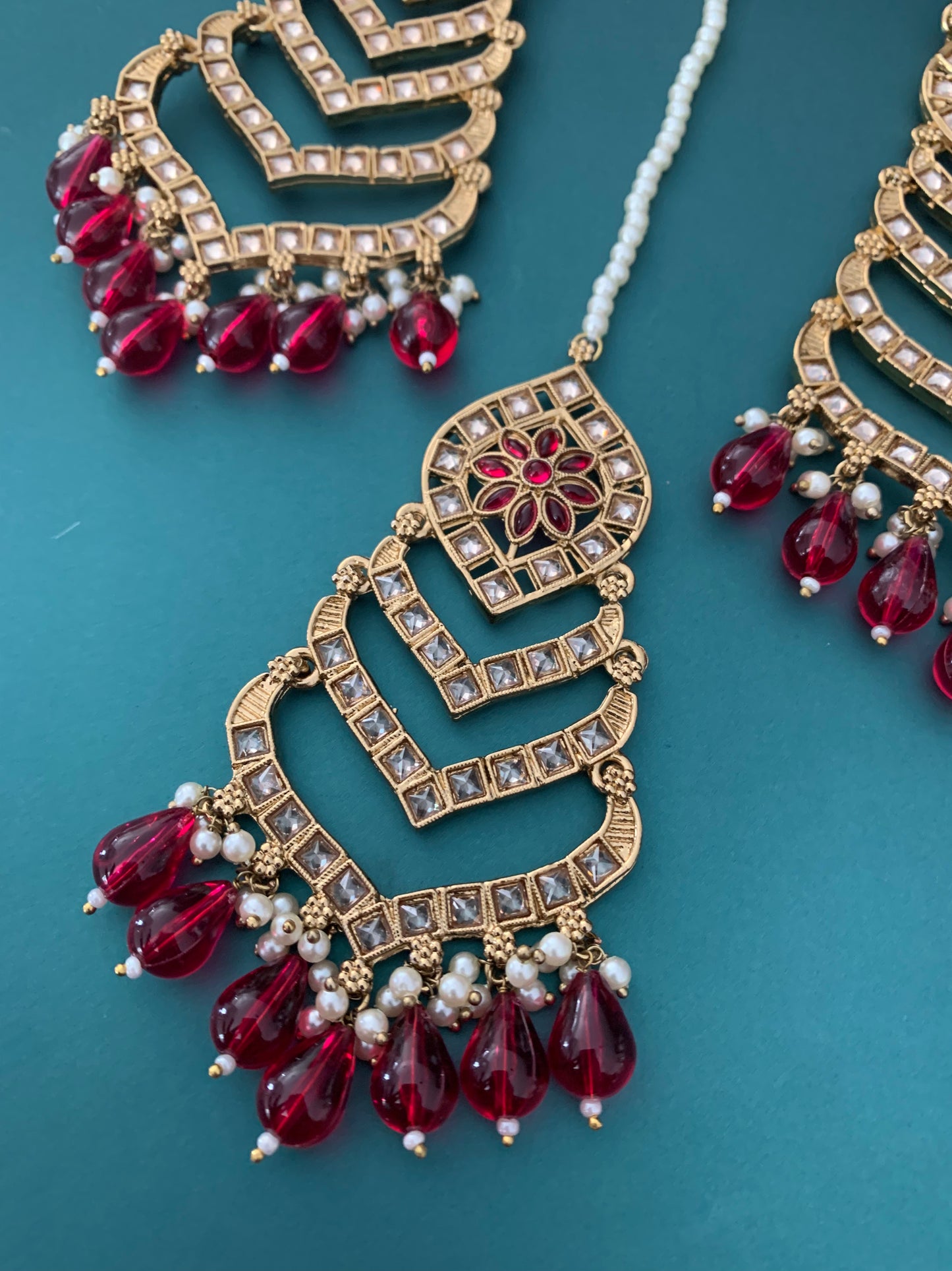 Medium to oversize polki earring tikka set