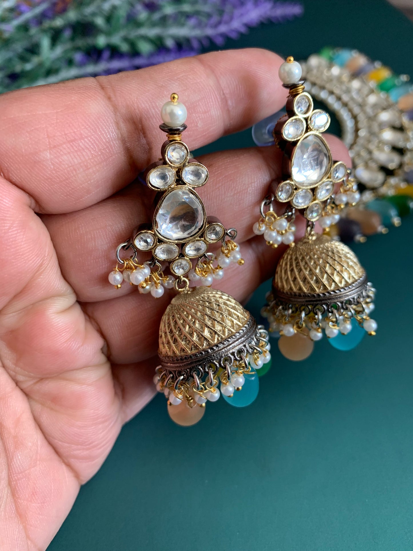 Raven uncut kundan necklace In pastel multi