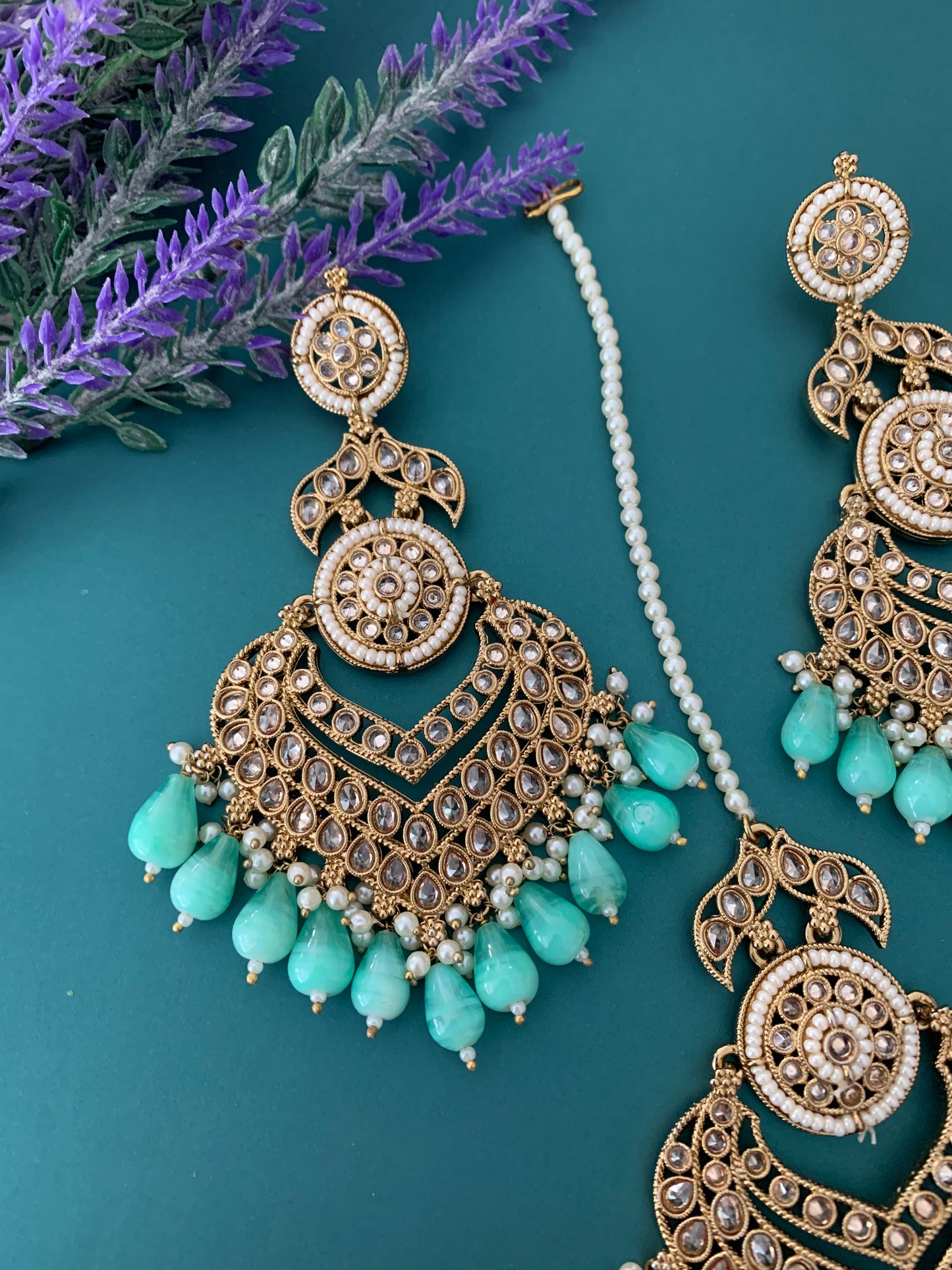 Medium to oversize polki earring tikka set