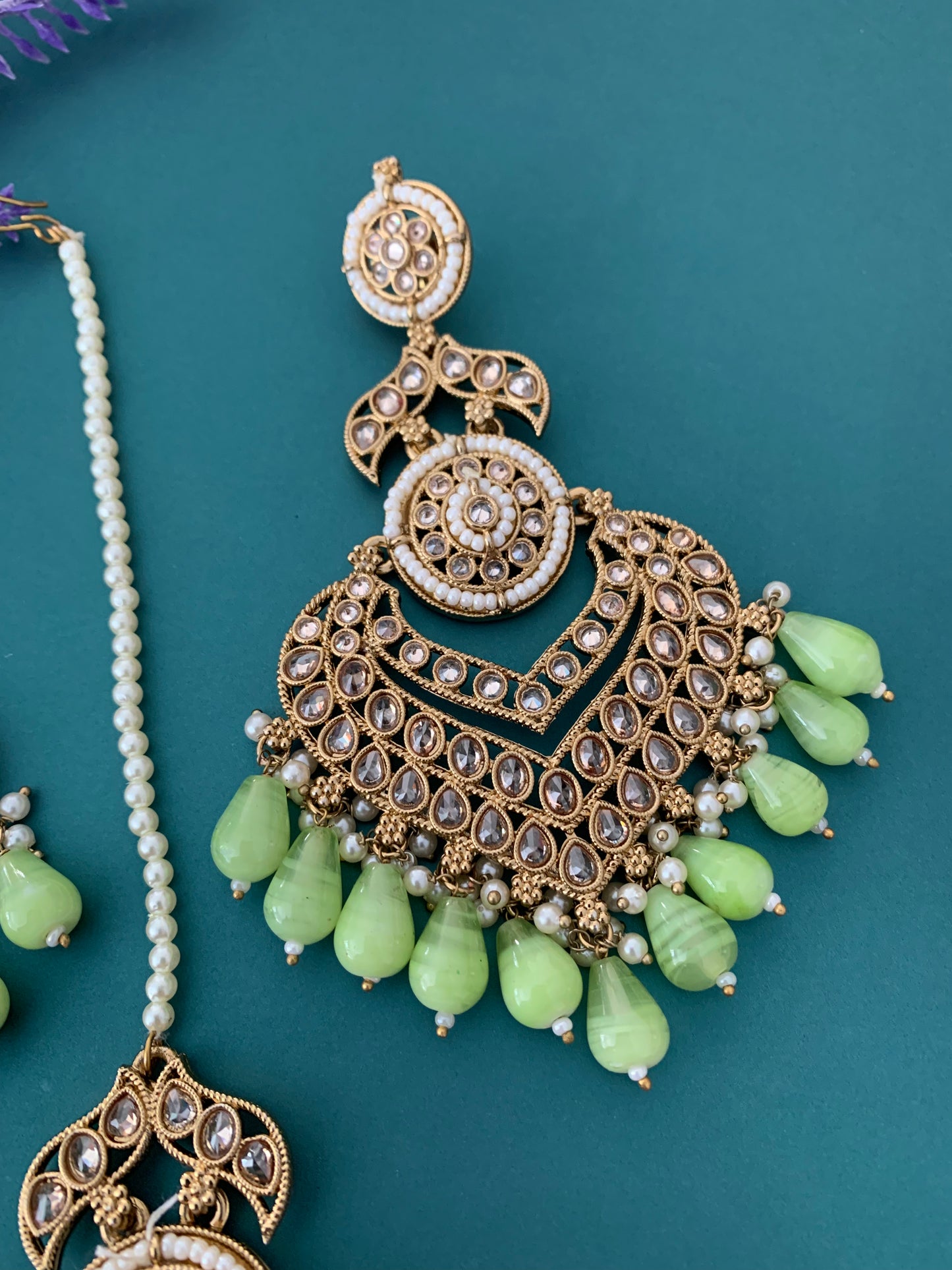 Medium to oversize polki earring tikka set