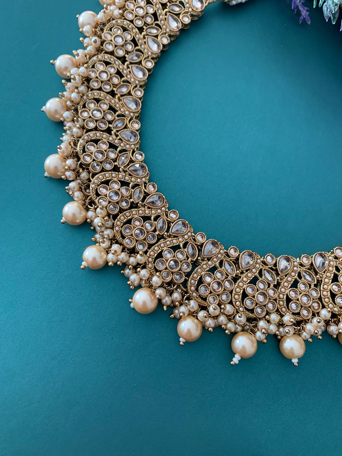 Reverse polki necklace roja