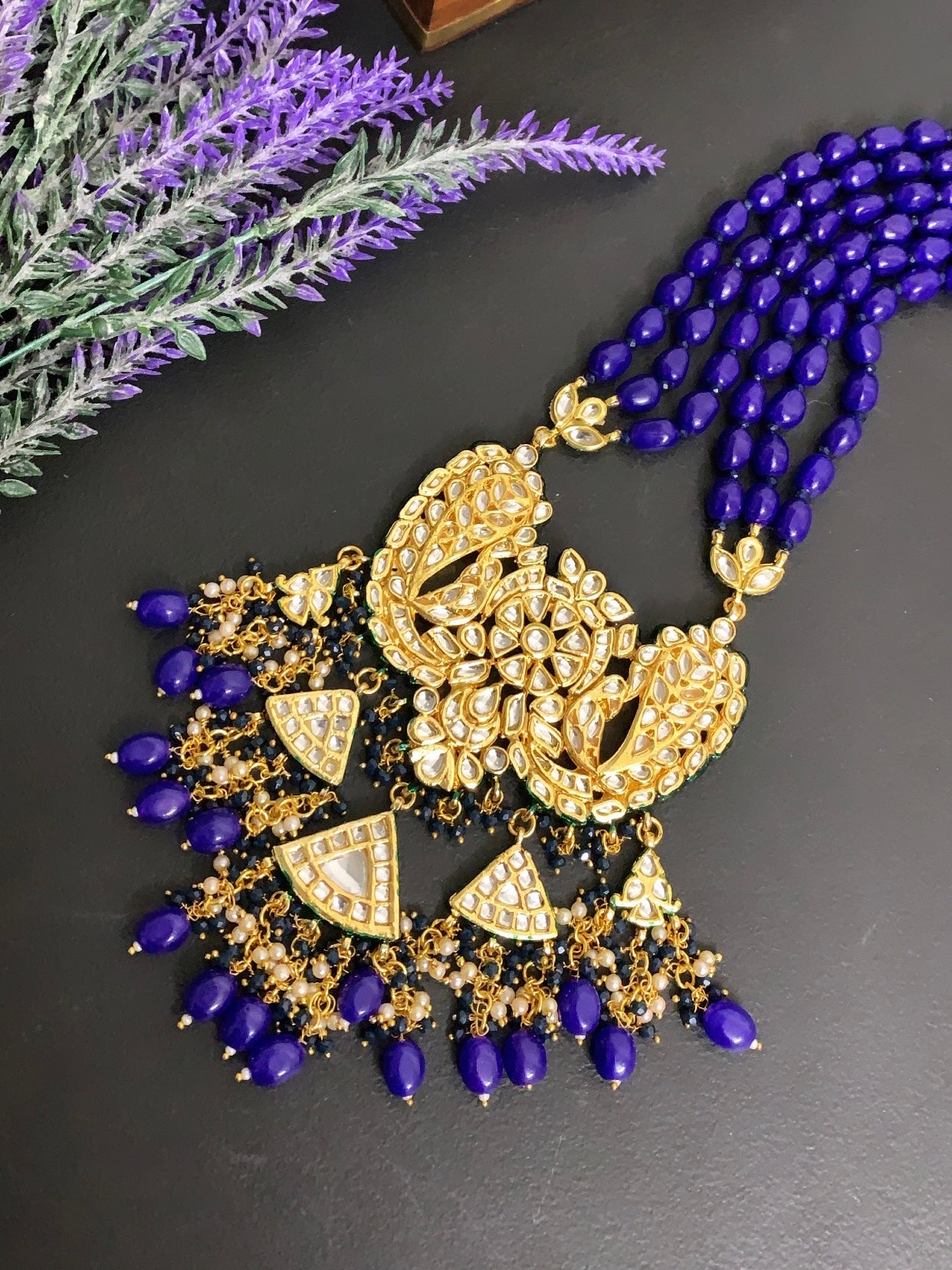 Deviya long kundan mala