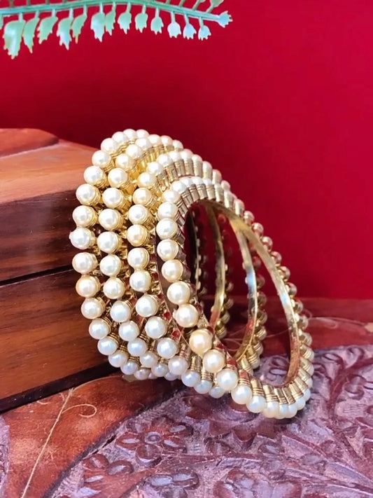 Pearl bangle set of 4