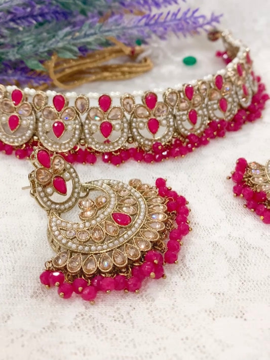 Azu polki necklace in magenta pink