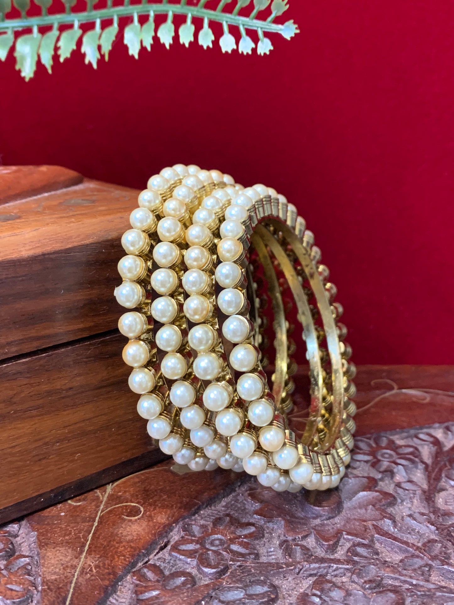 Pearl bangle set of 4