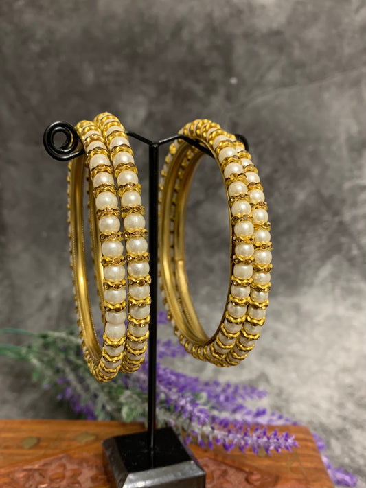 Pearl bangle